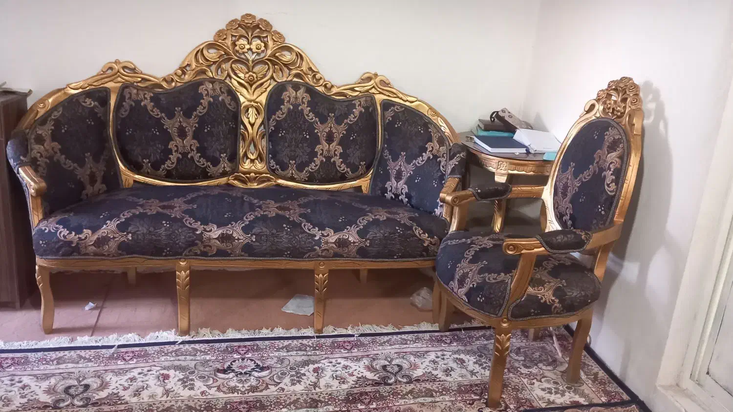 مبل|مبلمان خانگی و میز عسلی|گلبهار, شهر جدید گلبهار|دیوار