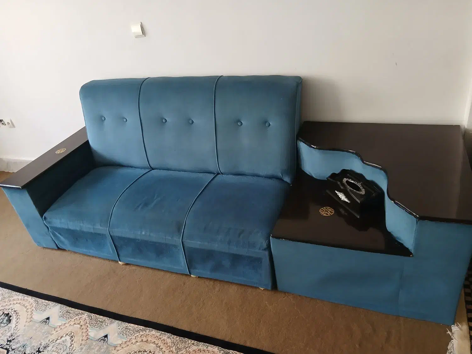 مبل راحتی تمیز مخصوص آریشگاه|مبلمان خانگی و میز عسلی|اقبالیه, |دیوار