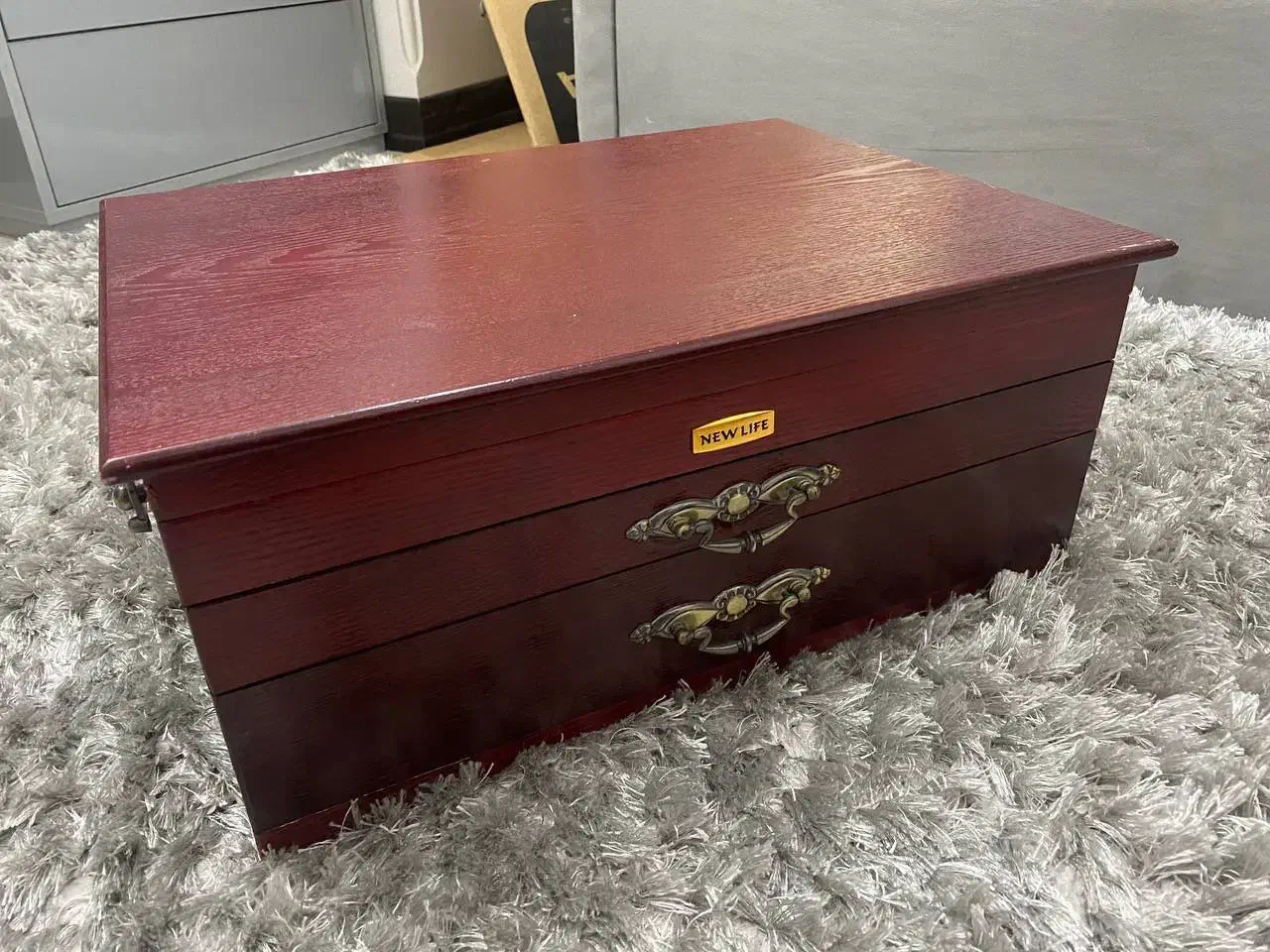 سرویس قاشق چنگال نو|ظروف سرو و پذیرایی|قم, قلعه یزدیها|دیوار