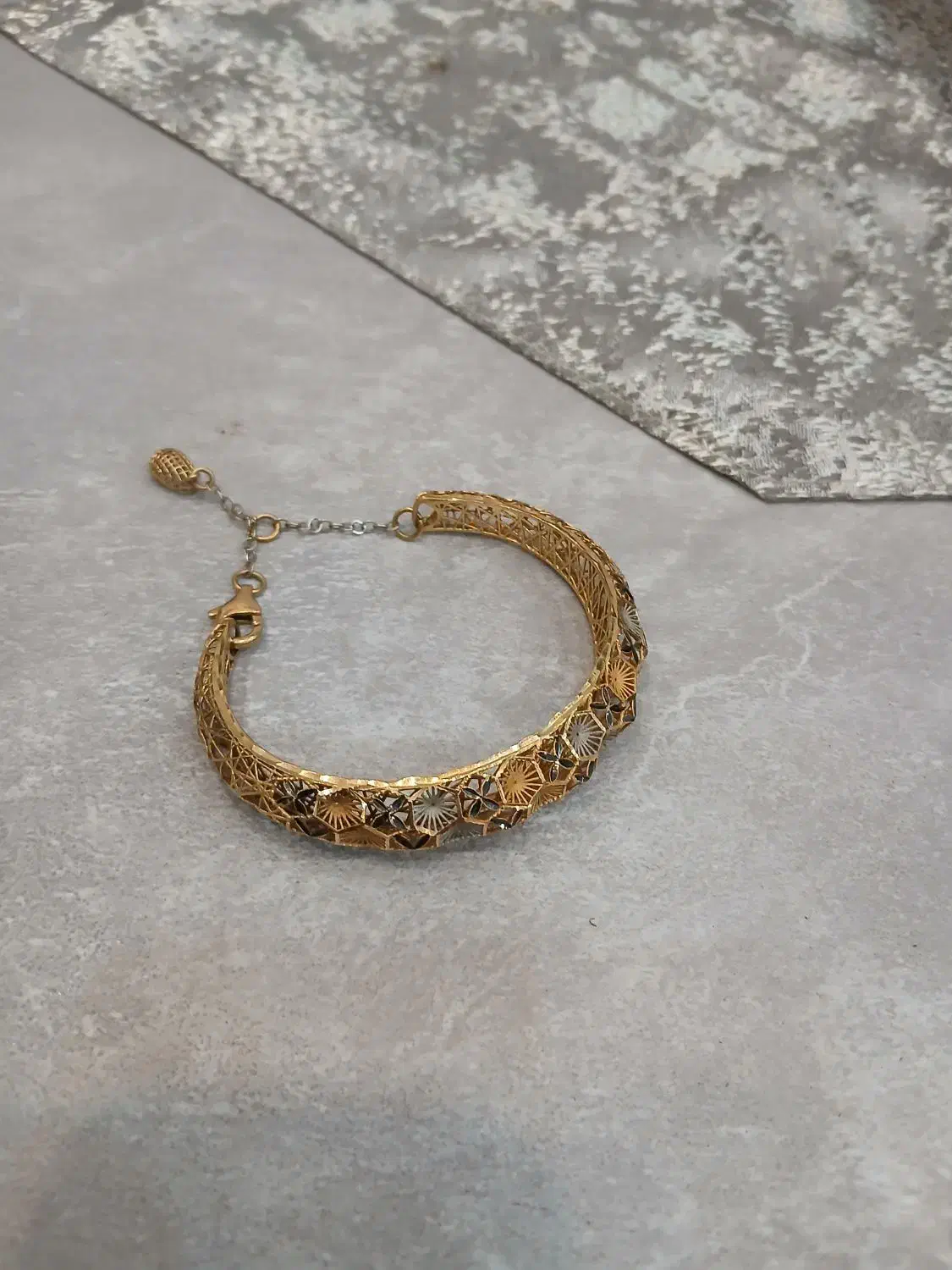 دستبند طلا|جواهرات|زرقان, |دیوار