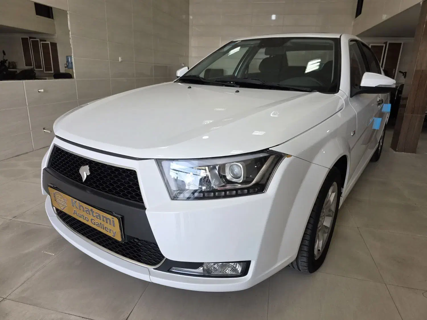 دنا اتوماتیک باسنسور نور و باران|خودرو سواری و وانت|یزد, |دیوار