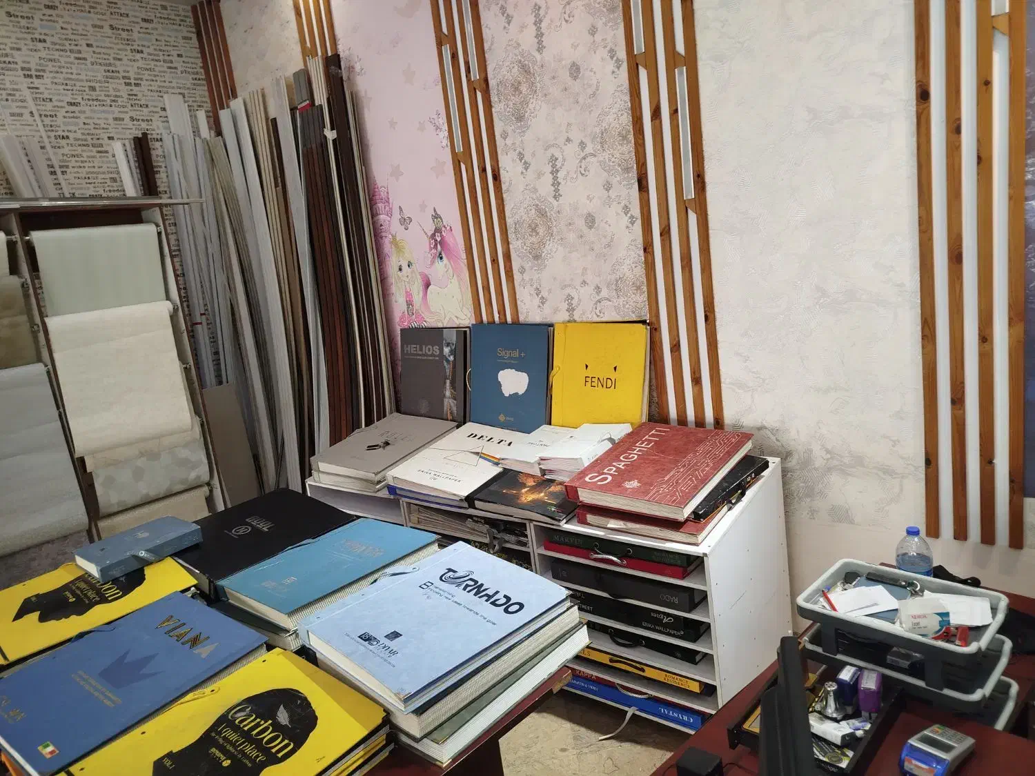 میر مدیریت کامپیوتر میز کاغذ دیواری|میز تحریر و کامپیوتر|گلستان (تهران), |دیوار