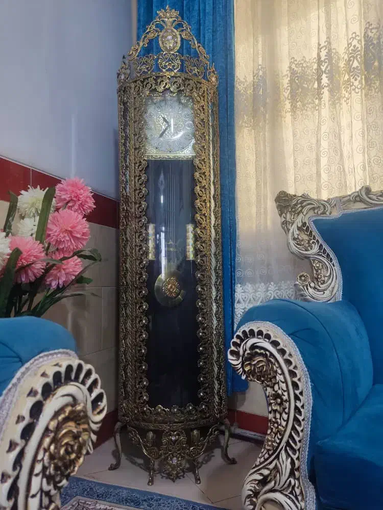 اینه شمدانی‌برنزساعت‌ایستاده‌‌برنزسطلوجادستمالی‌|آینه|پاکدشت, پاکدشت (مامازند)|دیوار