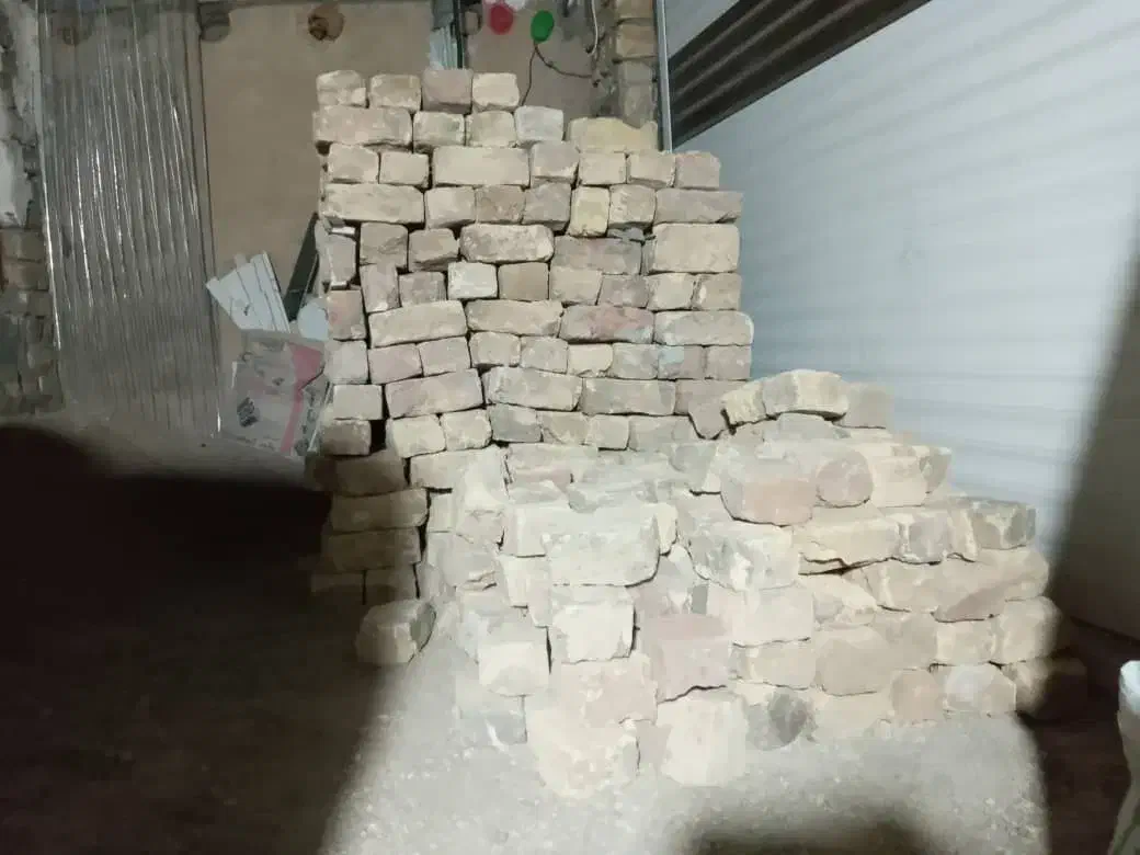 آجر  تنی  و درب انباری|مصالح و تجهیزات ساختمان|ساوه, |دیوار