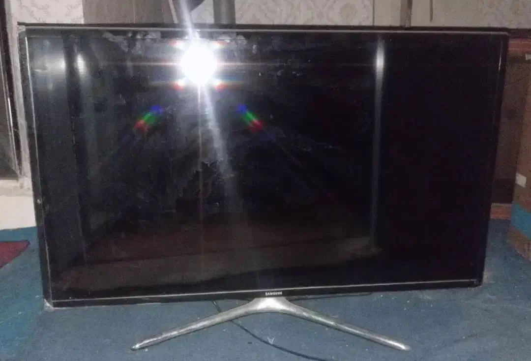 تلویزیون سامسونگ پنل شکسته ۴۰ اینچ|تلویزیون و پروژکتور|تهران, خاوران|دیوار
