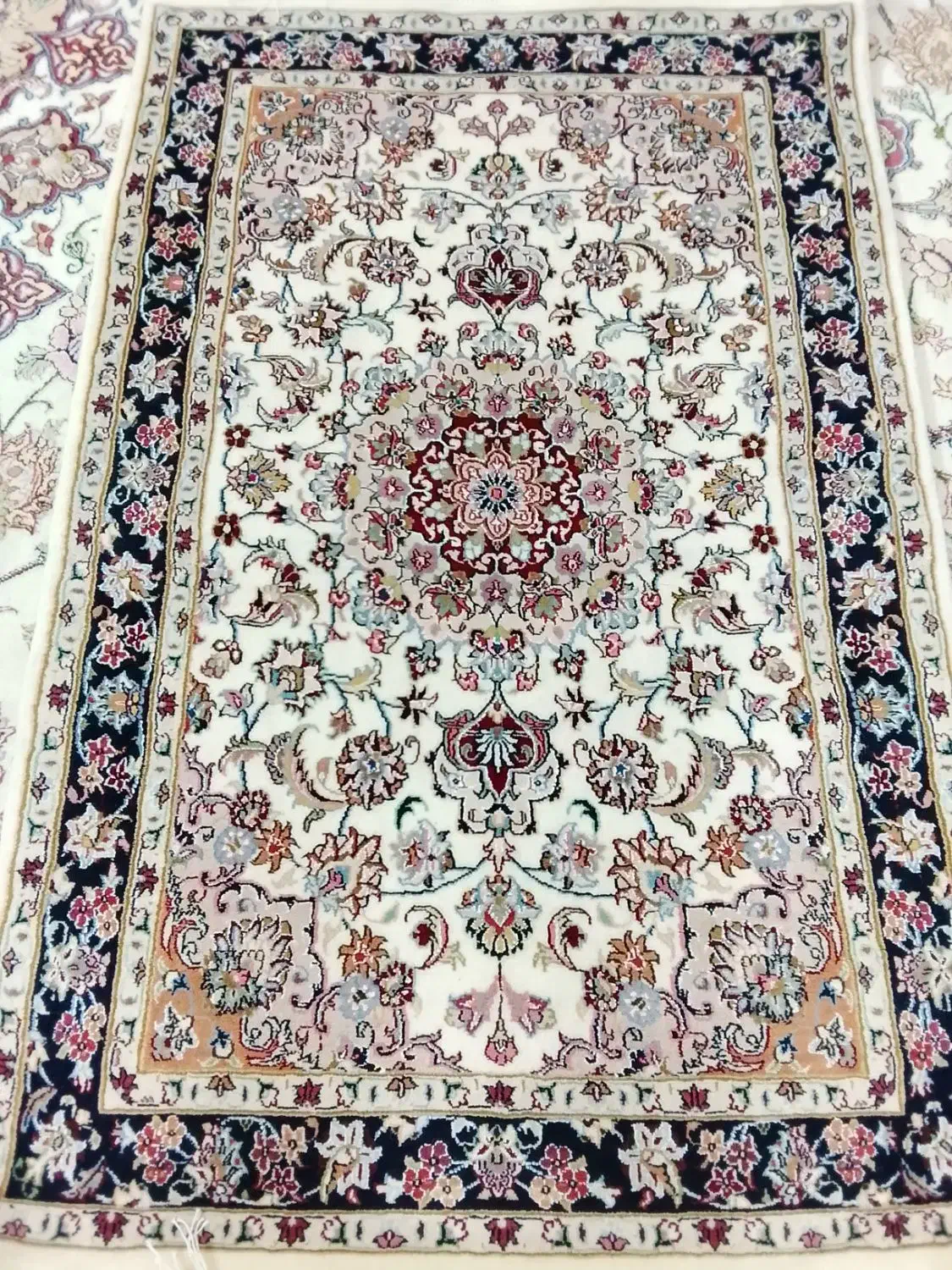 قالیچه دستباف ۱×۱/۵ بهترین کیفیت زیر قیمت فرش|فرش|بجنورد, |دیوار