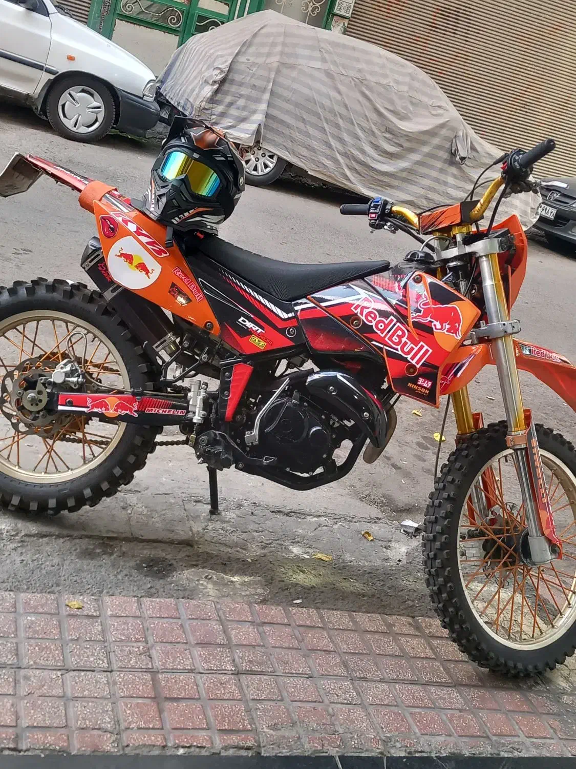 فلات ۲۵۰ کی تی ام فول|موتورسیکلت|کرج, حصارک پایین|دیوار