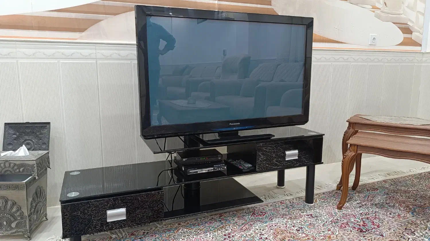 تلویزیون و میز تلویزیون|تلویزیون و پروژکتور|رفسنجان, |دیوار