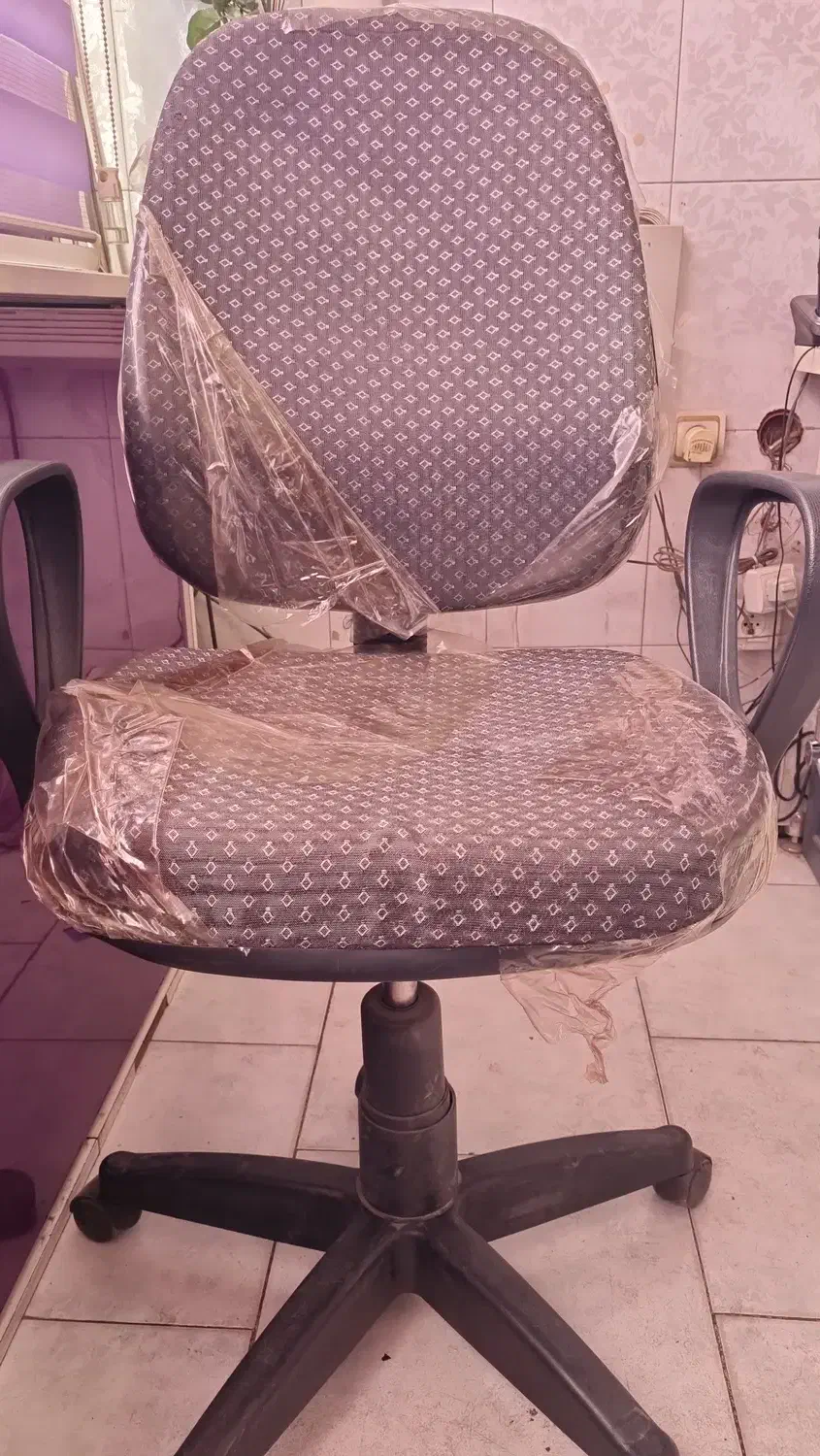 صندلی کامپیوتر در حد نو|صندلی و نیمکت|تبریز, |دیوار