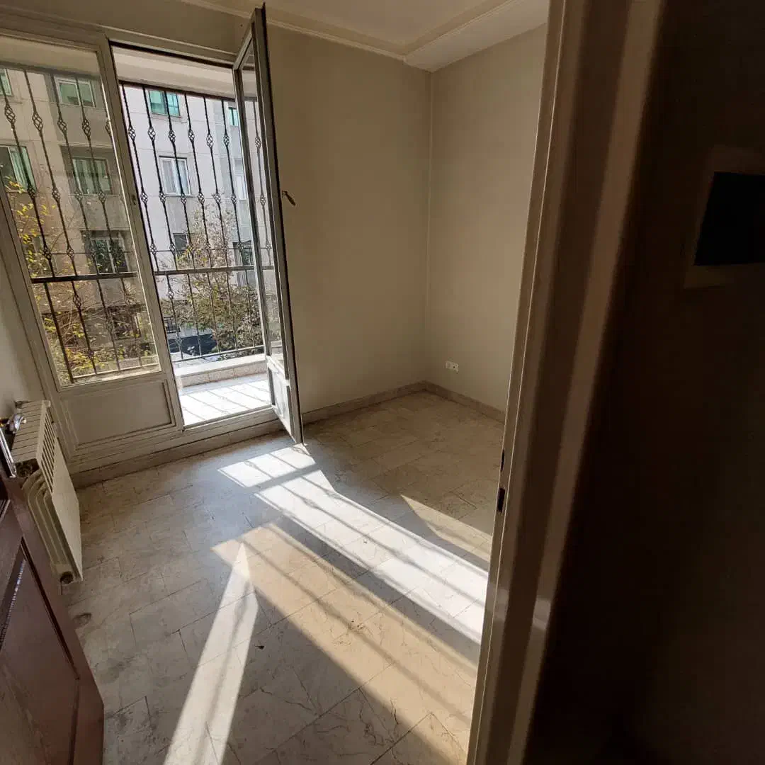 پونک ،فکوری ۶۵ متر ۱ خوابه