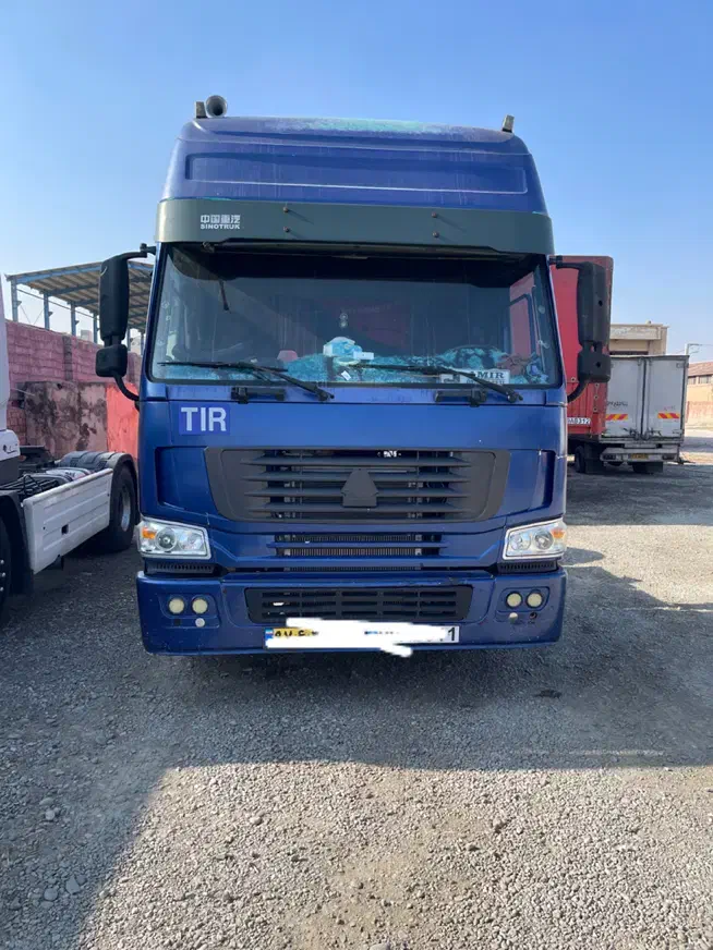 کشنده هوو سینوتراک|خودرو سنگین|ارومیه, |دیوار