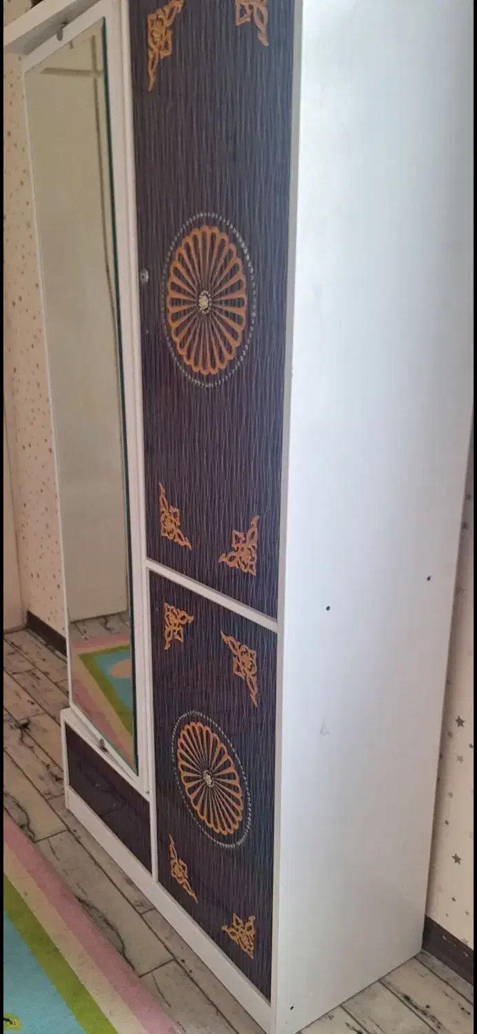 جاکفشی درحدنو|جاکفشی، کمد، دراور|اهواز, کوی جانبازان(دانش)|دیوار