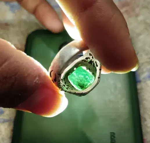 انگشتر زمرد (زامبیا)|جواهرات|زاهدان, |دیوار