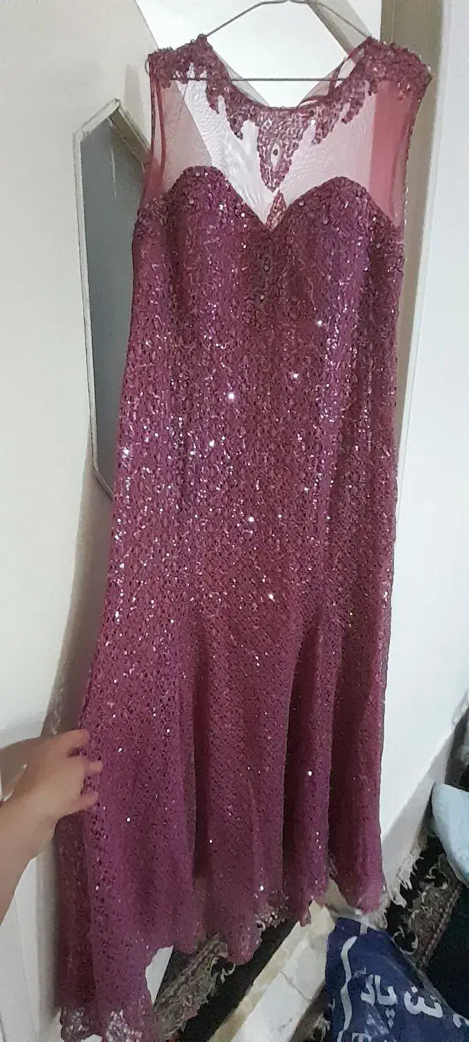 لباس مجلسی|لباس|کرج, ساماندهی|دیوار