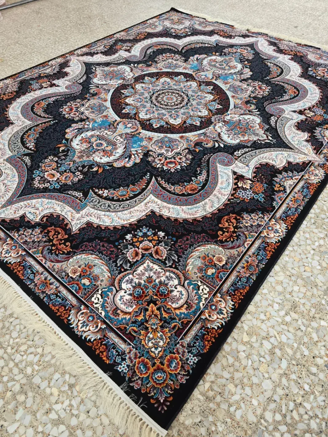 فرش کد نبات 1132444 تراکم 3000|فرش|تهران, شهرک شریعتی|دیوار