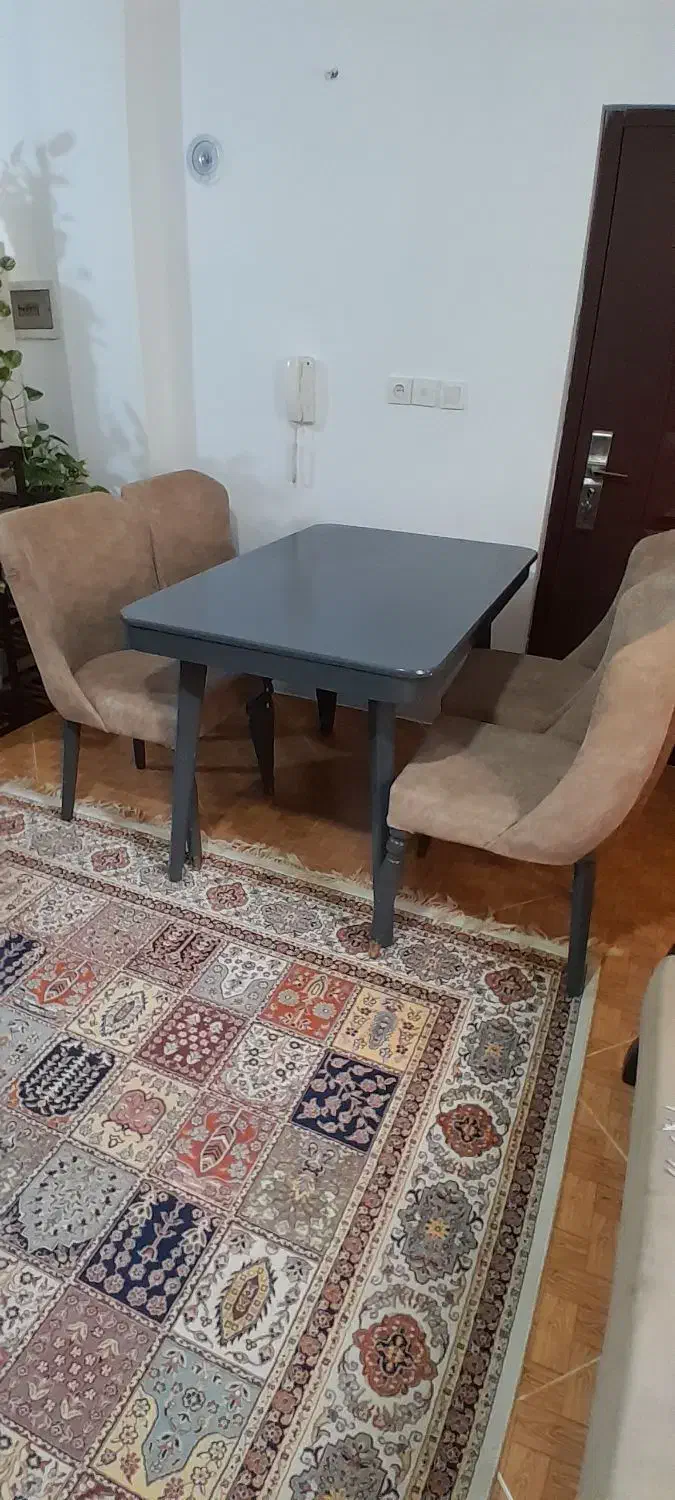 میز ناهار خوری ۳نفره|میز و صندلی غذاخوری|چالوس, |دیوار