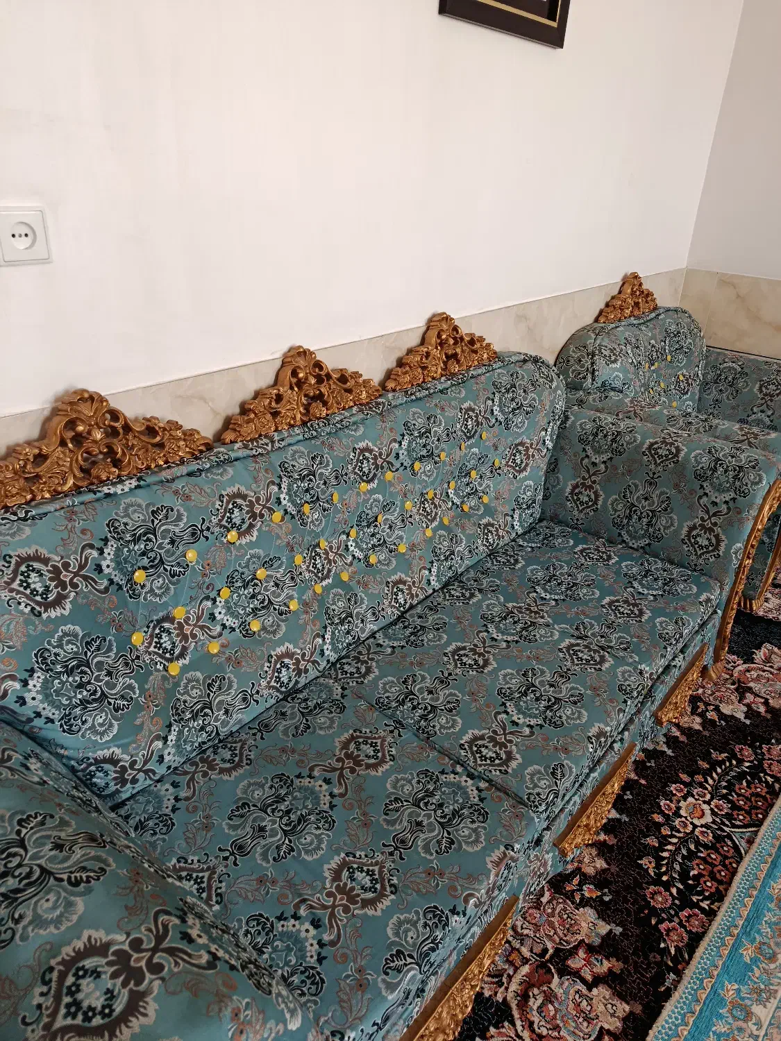 مبلمان|مبلمان خانگی و میز عسلی|آباده, |دیوار