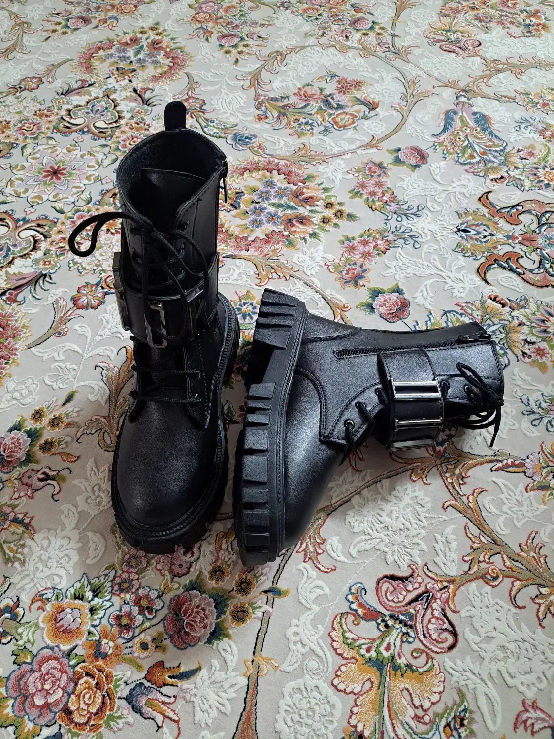 یک جفت بوت نو  سایز ۳۹|کیف، کفش، کمربند|شاهین‌شهر, اقبال لاهوری|دیوار