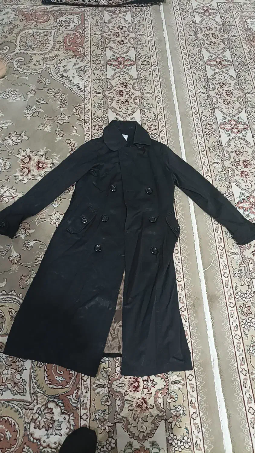 پالتو|لباس|چگنی, |دیوار