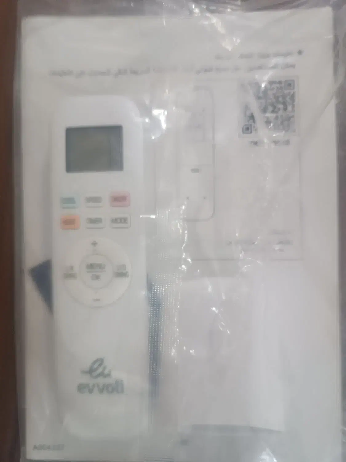 ریموت کنترل اصلی اسپلیت ایوولی|کولر گازی و فن‌کوئل|شاهین‌شهر, شهرک گلدیس|دیوار