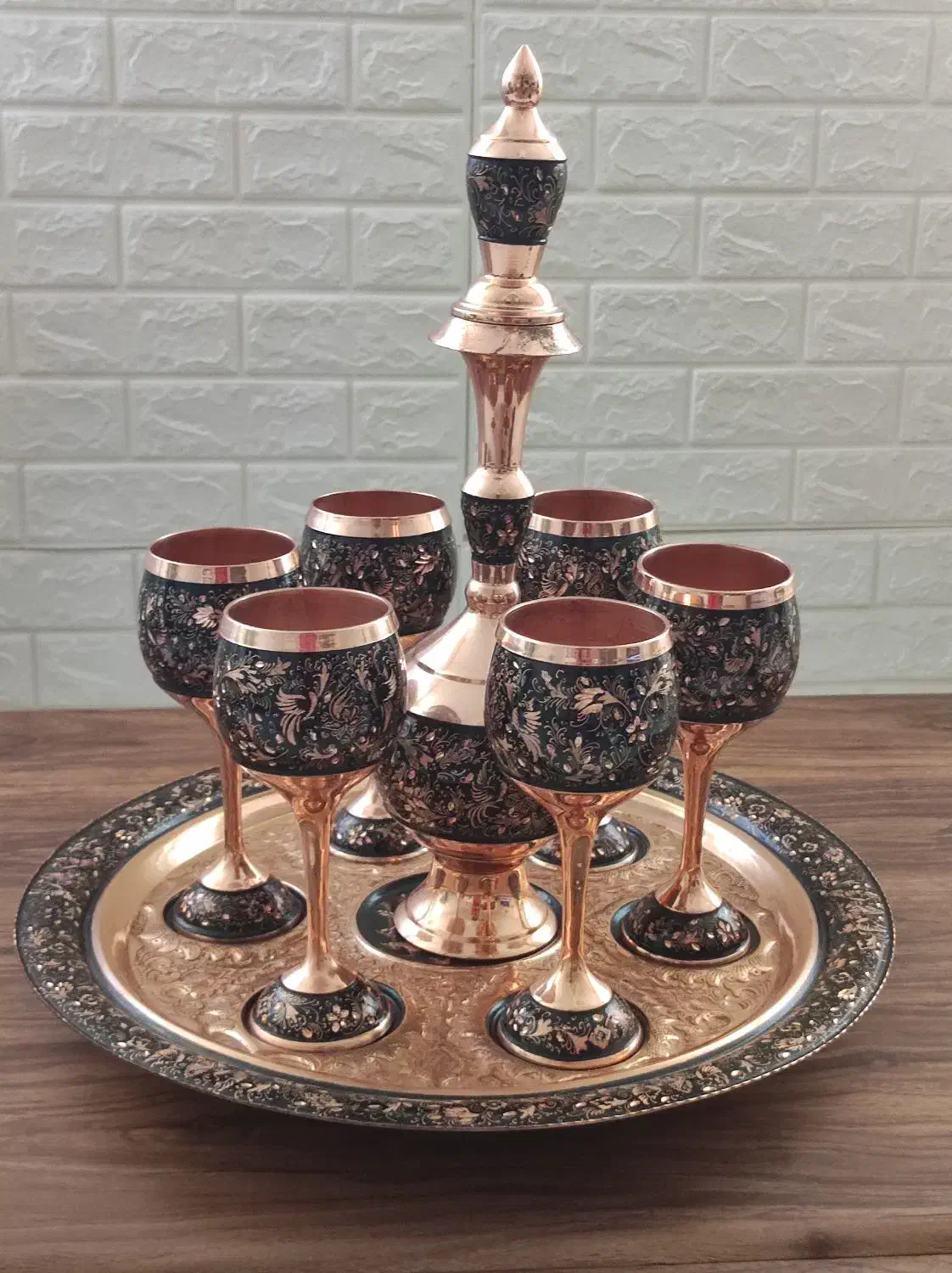 ست ظروف مسی شش جام و سینی و تنگ|ظروف سرو و پذیرایی|شاهین‌شهر, عطار|دیوار