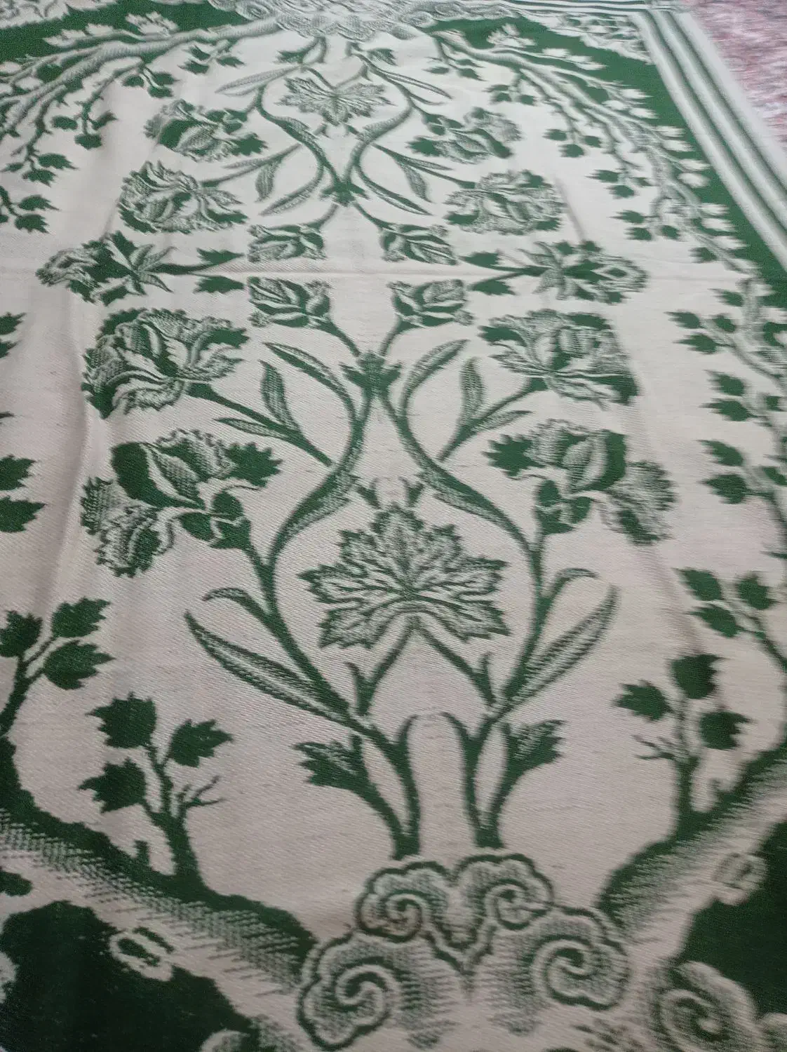 سلام روفرشی|روفرشی|گلبهار, شهر جدید گلبهار|دیوار