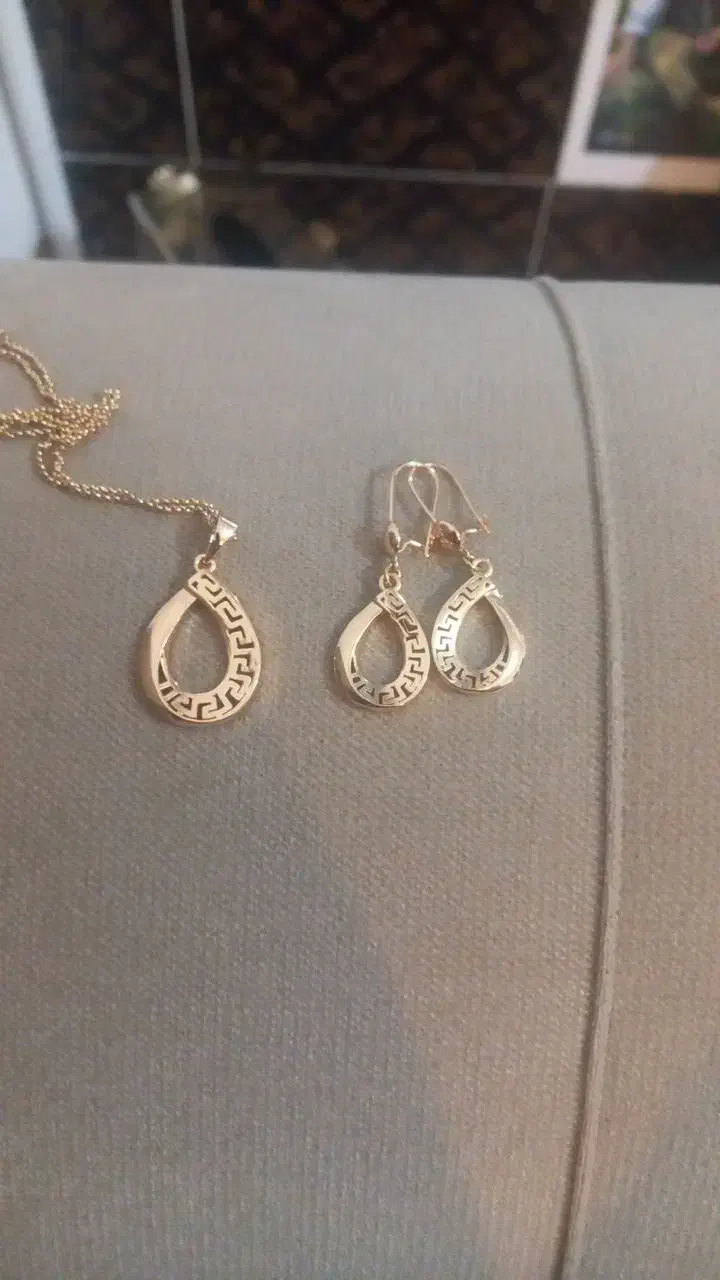 گوشواره ومدال|بدلیجات|خوی, |دیوار