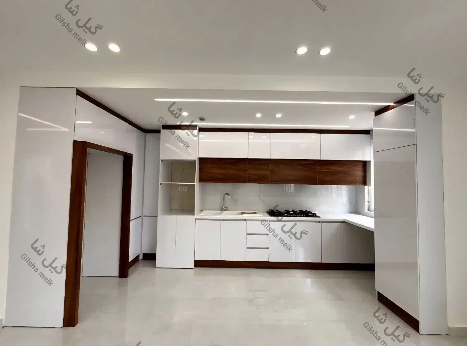 فروش واحد ۹۵ متری در چند قدمی خیابان جهانگانی|فروش آپارتمان|بندر انزلی, جهانگانی|دیوار