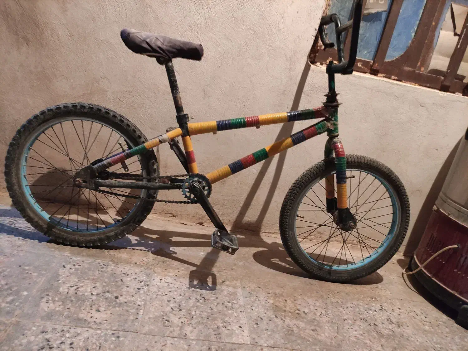 چرخ 20|دوچرخه، اسکیت، اسکوتر|خاش, |دیوار