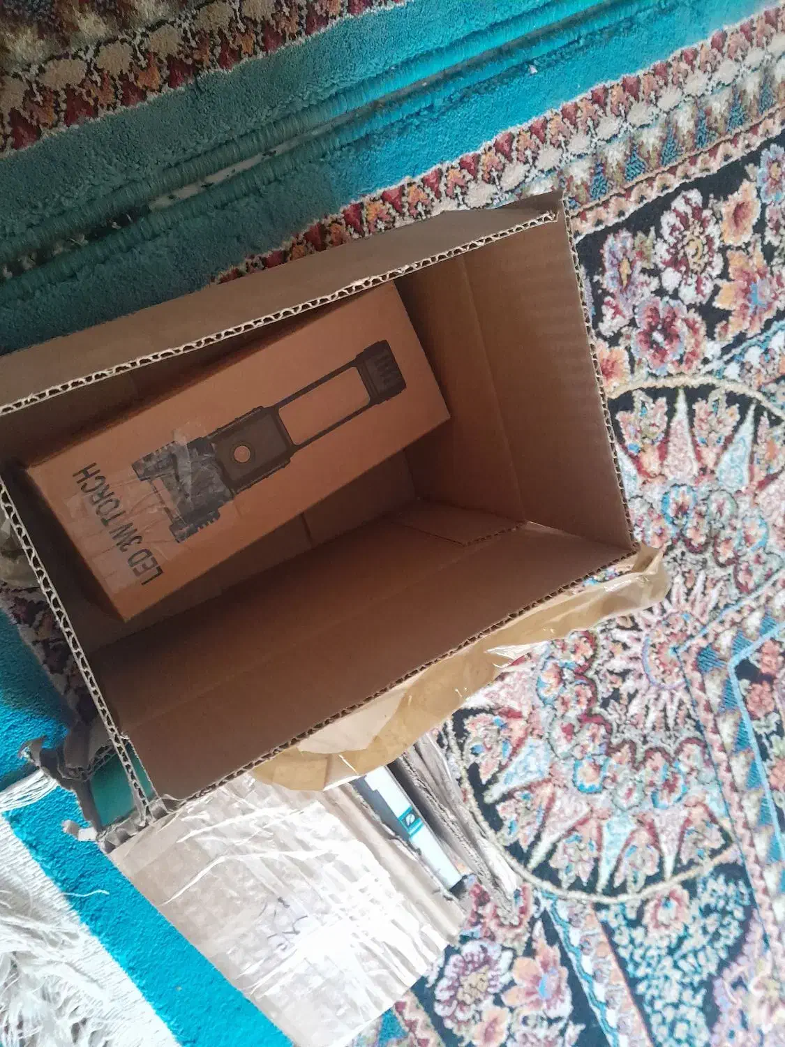 چراغ قوه  همه کاره|لامپ و چراغ|فیروزآباد (فارس), |دیوار