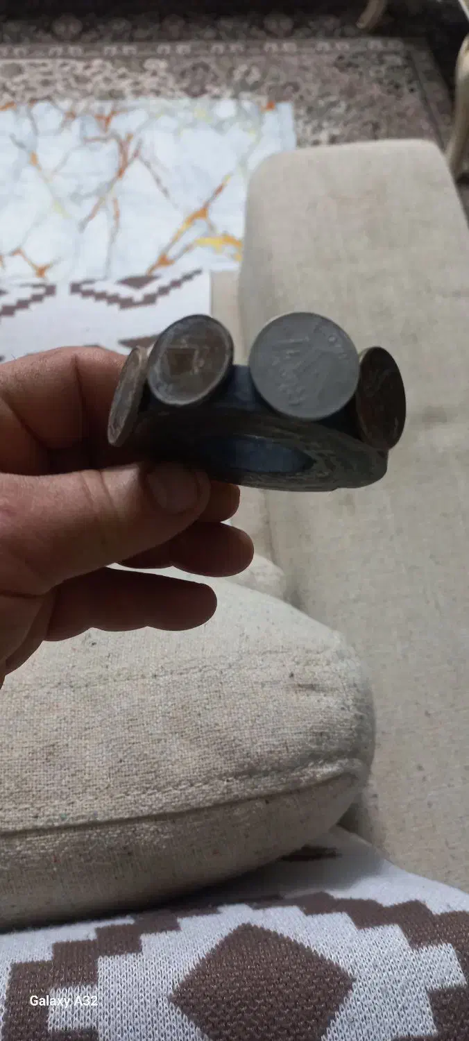 سکه جذب  آهن‌ربا|کلکسیون سکه، تمبر، اسکناس|بومهن, |دیوار