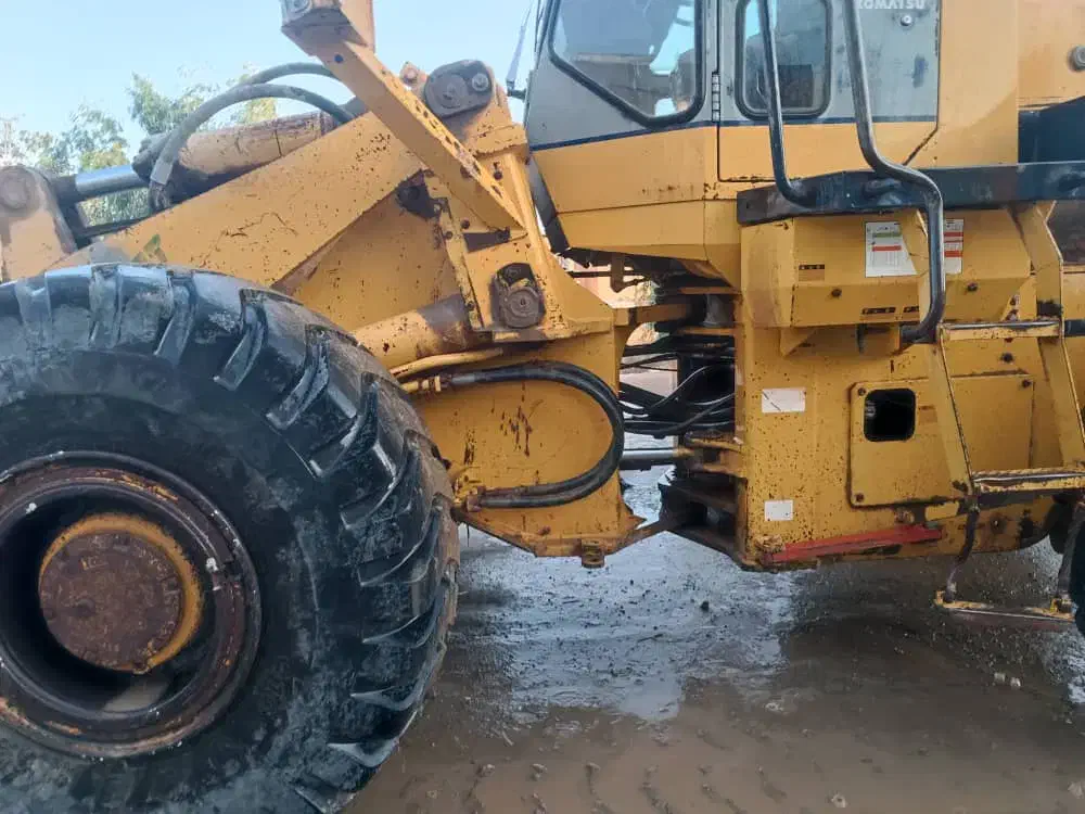 لودر کوماتسو|خودرو سنگین|اسلامشهر, شهرک مفیدی|دیوار