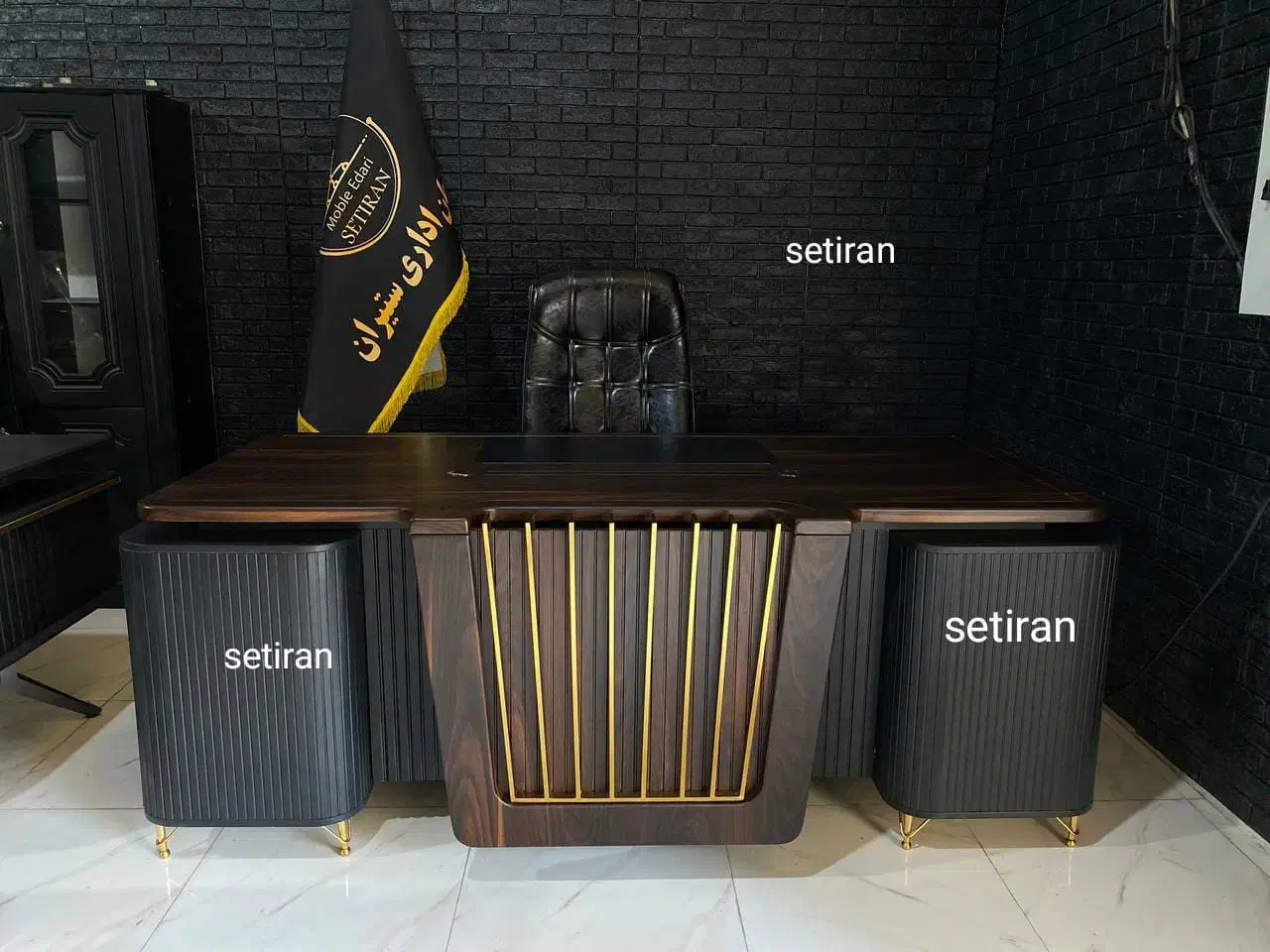 مبلمان اداری گل دار مدرن|مبلمان اداری|قم, دروازه چوبی|دیوار