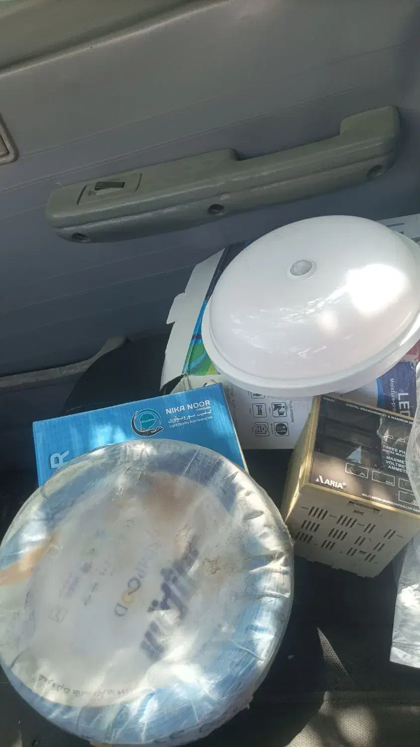 تعدادی لوازم روشنایی قیمت مناسب برا ساختمان|لامپ و چراغ|مینودشت, |دیوار