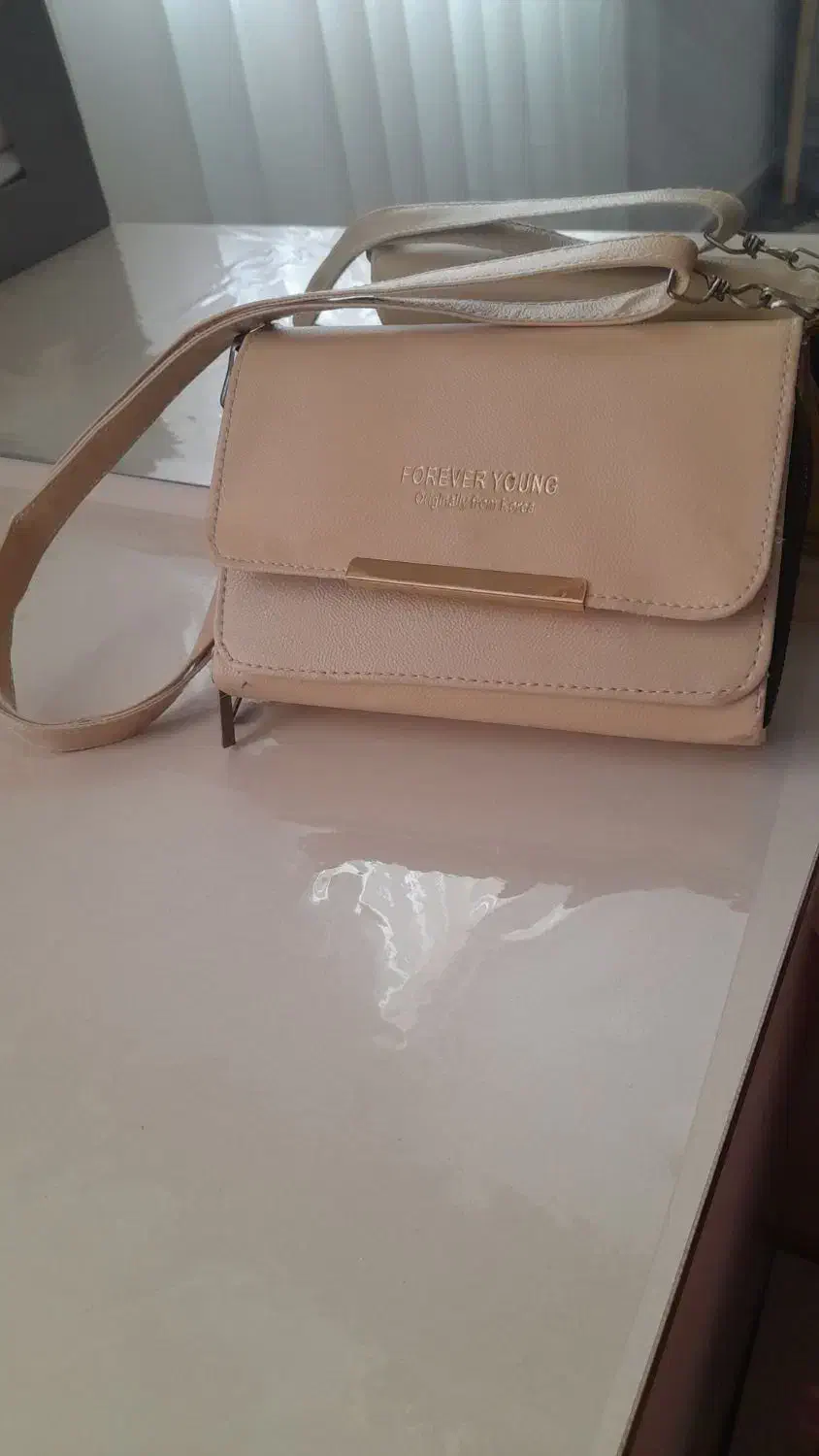 کیف نو|کیف، کفش، کمربند|نهاوند, |دیوار