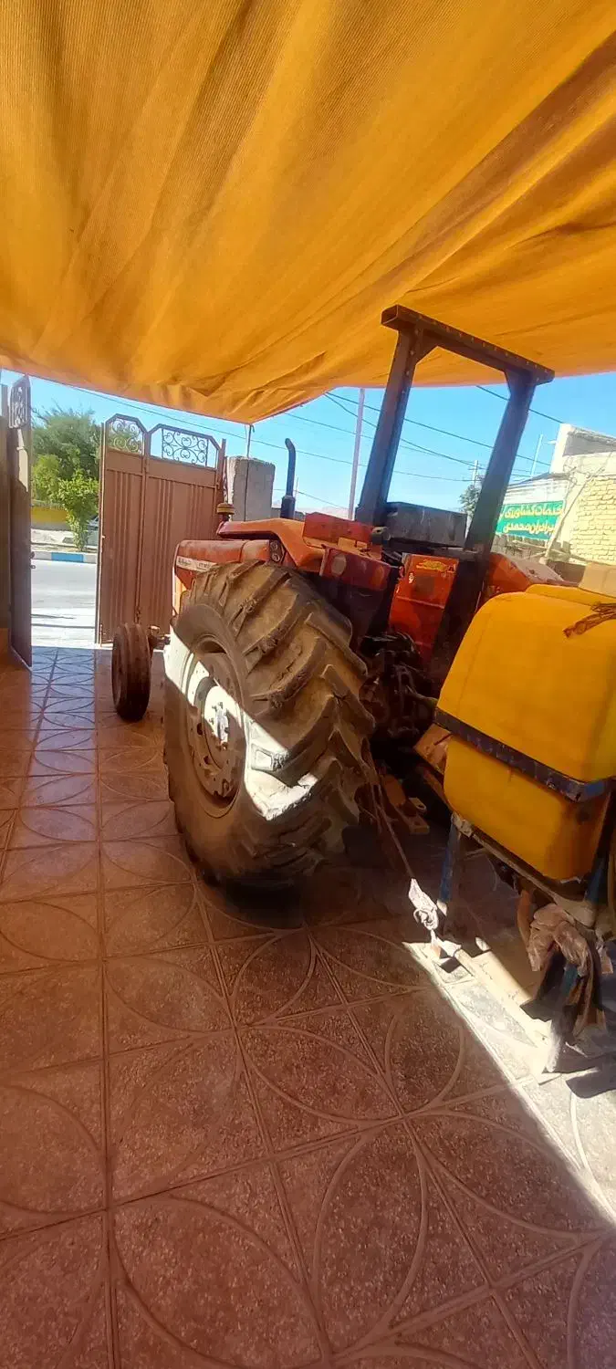 تراکتور فرگوسن ۲۸۵ مدل ۸۴|ماشین‌آلات صنعتی|فورگ, |دیوار