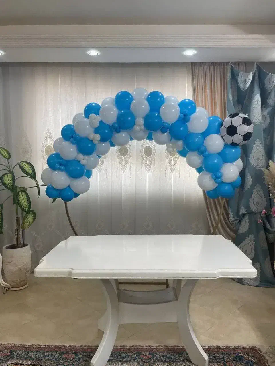 تم های اختصاصی،کیک های متنوع،بکگراند های شیک|خدمات پذیرایی، مراسم|قم, دروازه چوبی|دیوار