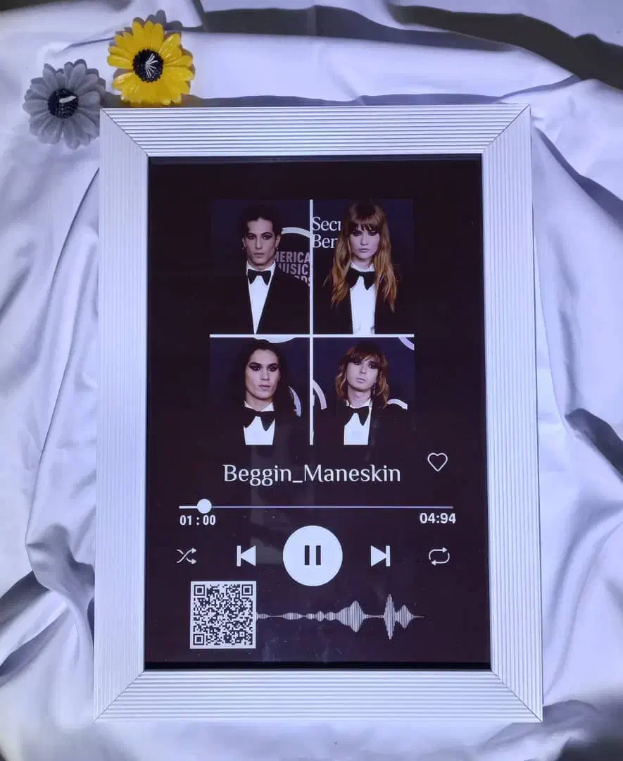 قاب عکس موزیکال|تابلو، نقاشی، عکس|نورآباد, |دیوار