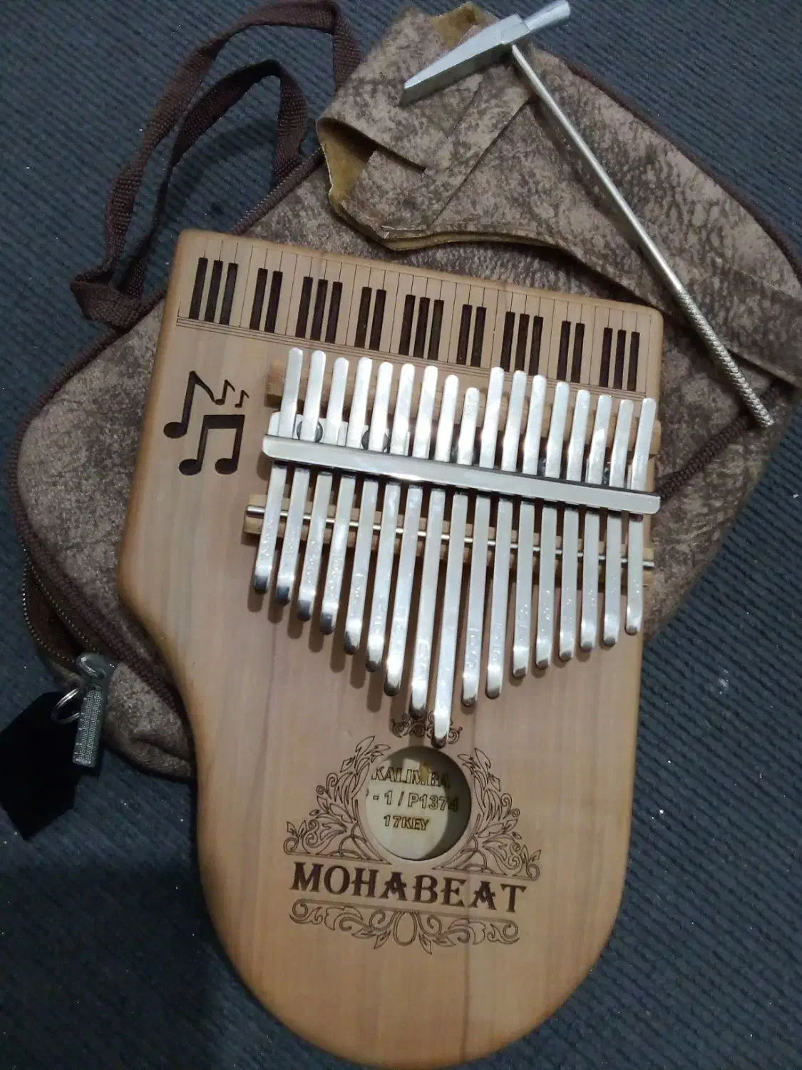 ساز کالیمبا نو|سازهای سنتی|خرم‌آباد, |دیوار