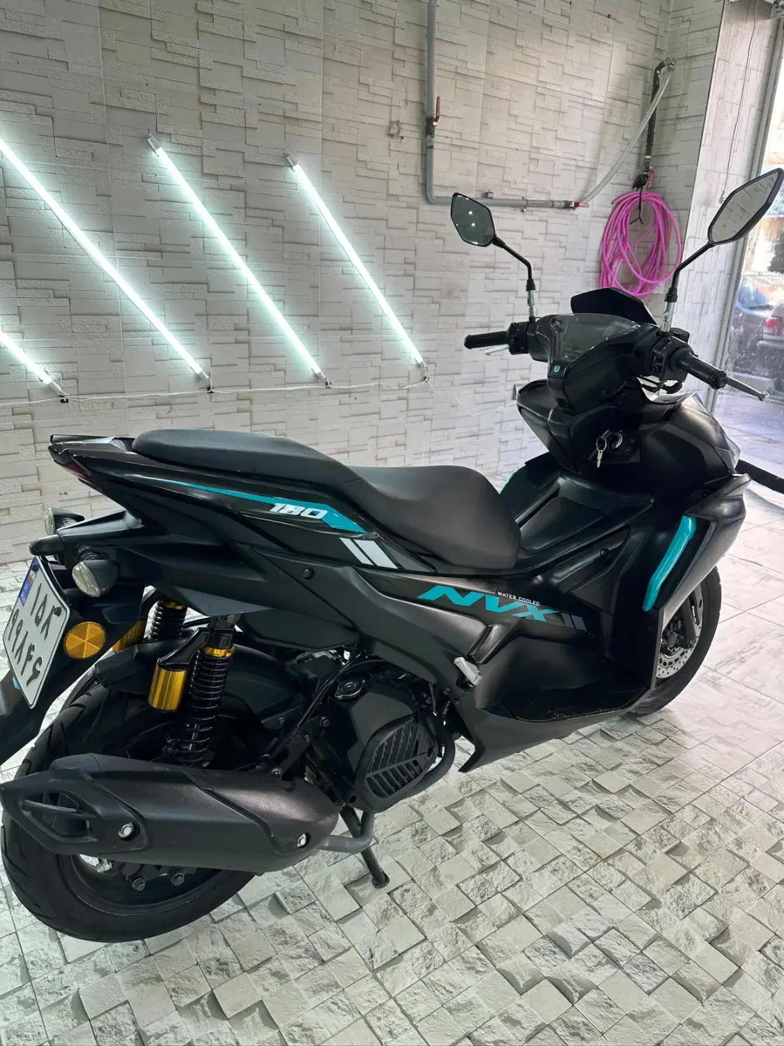 کبیر 180nvxفول اب خنگ|موتورسیکلت|باغستان, |دیوار