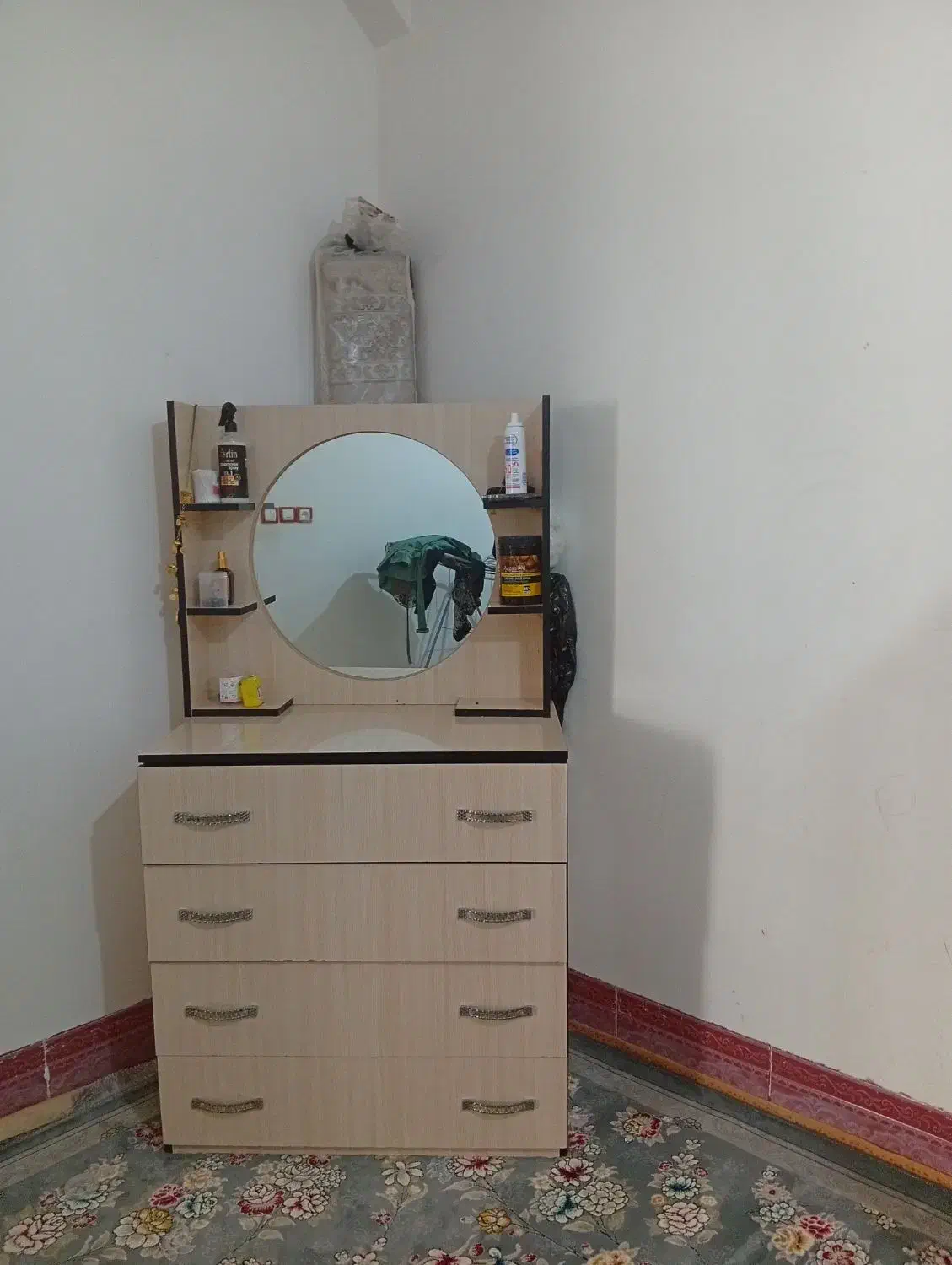 کمد ودراور|جاکفشی، کمد، دراور|جوانرود, |دیوار