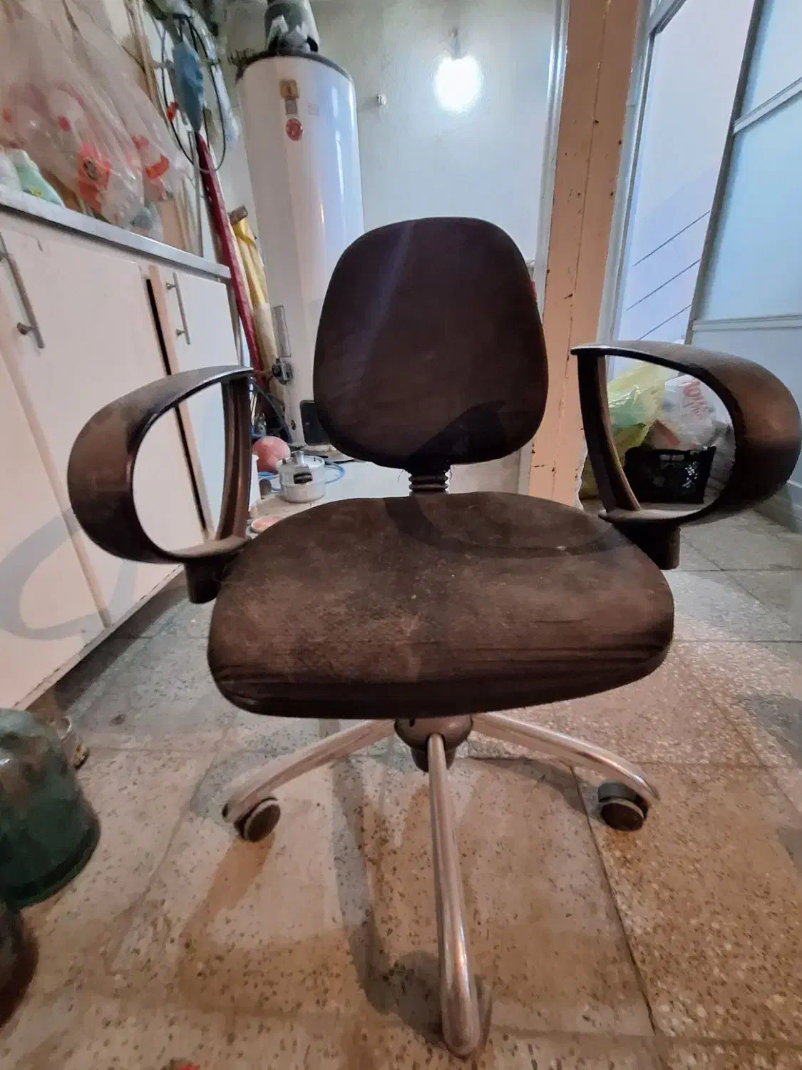 صندلی چرخدار|صندلی و نیمکت|اراک, |دیوار