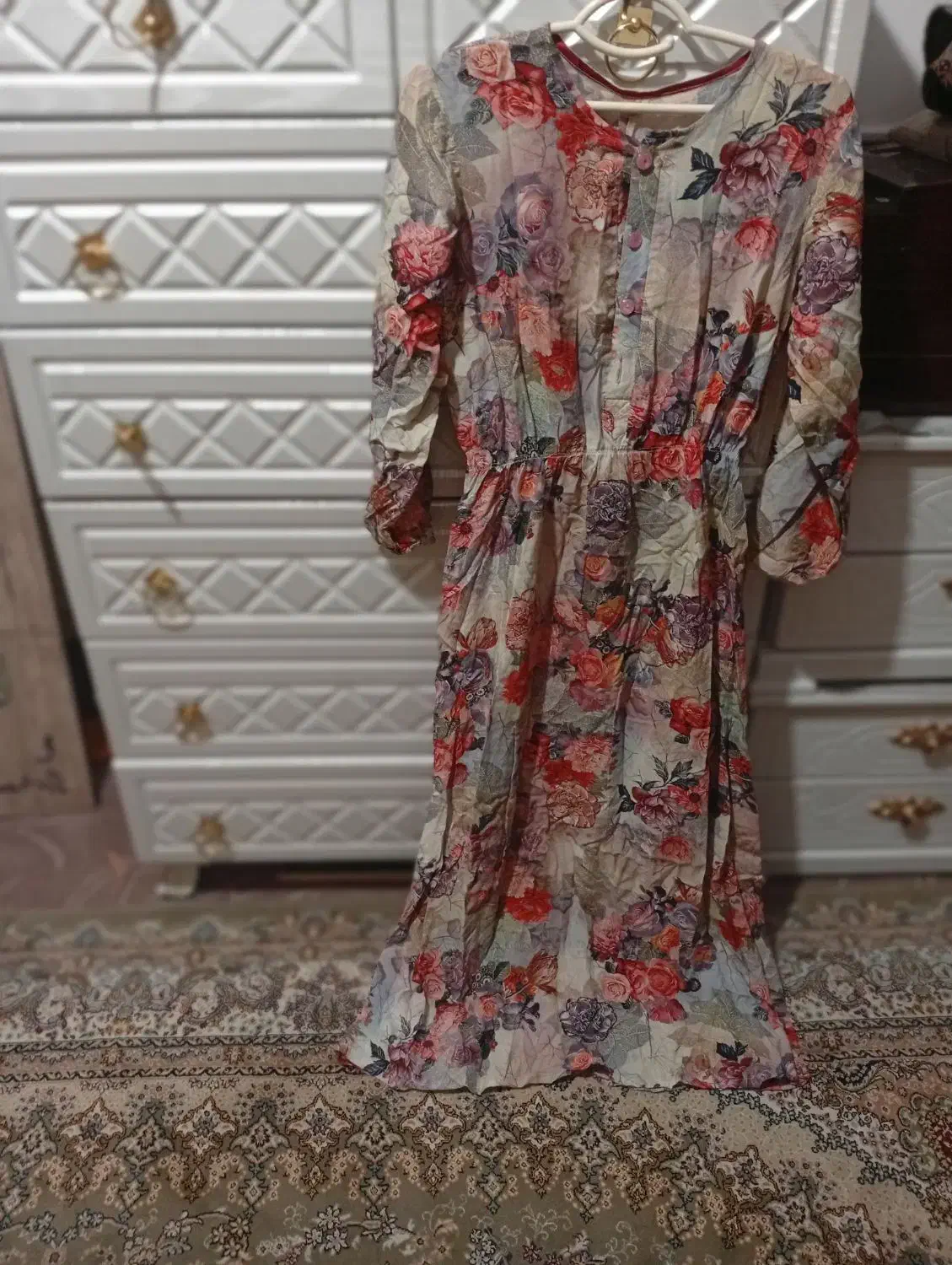 تعدادی مانتو بلند کت و لباس پاییزه|حراج|قم, علی آباد سعدگان|دیوار