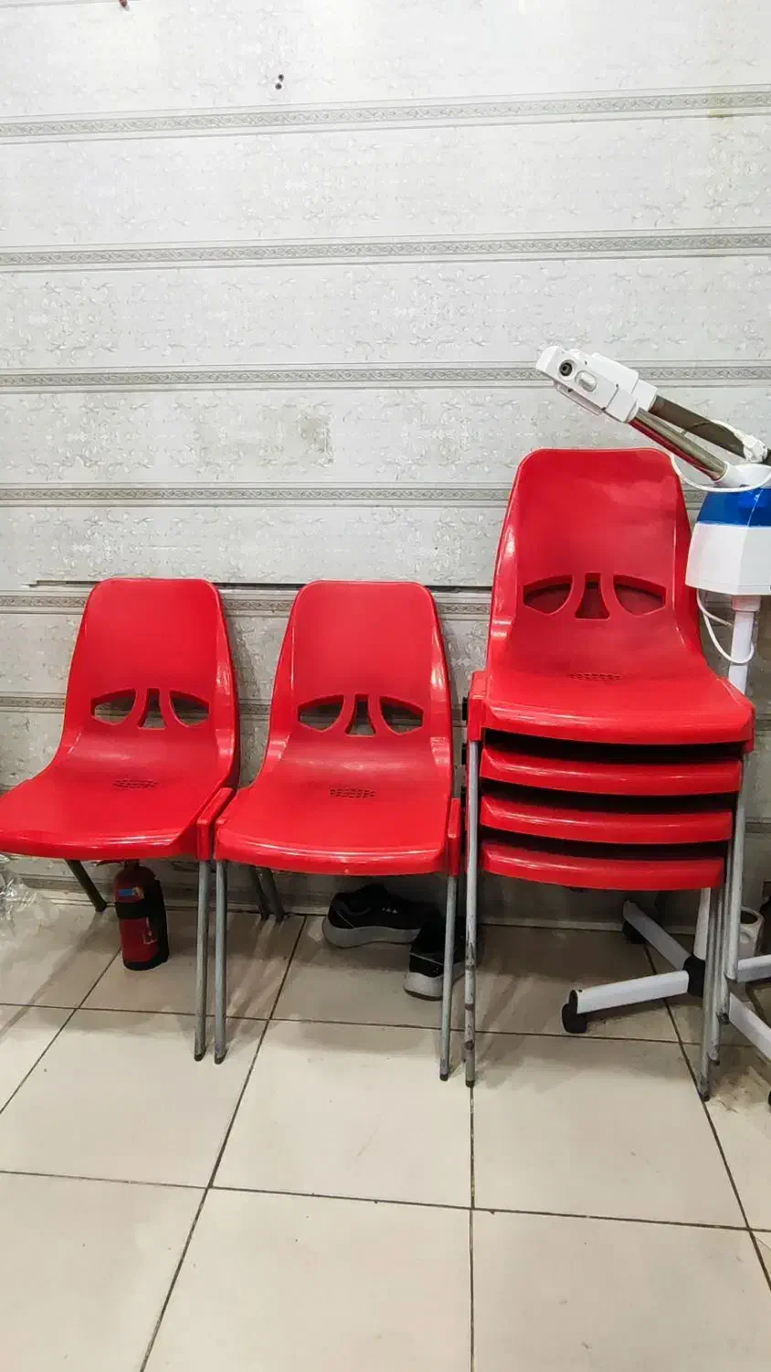 دکور ارایشگاه|آرایشگاه و سالن‌های زیبایی|مرودشت, ابوذر جنوبی|دیوار