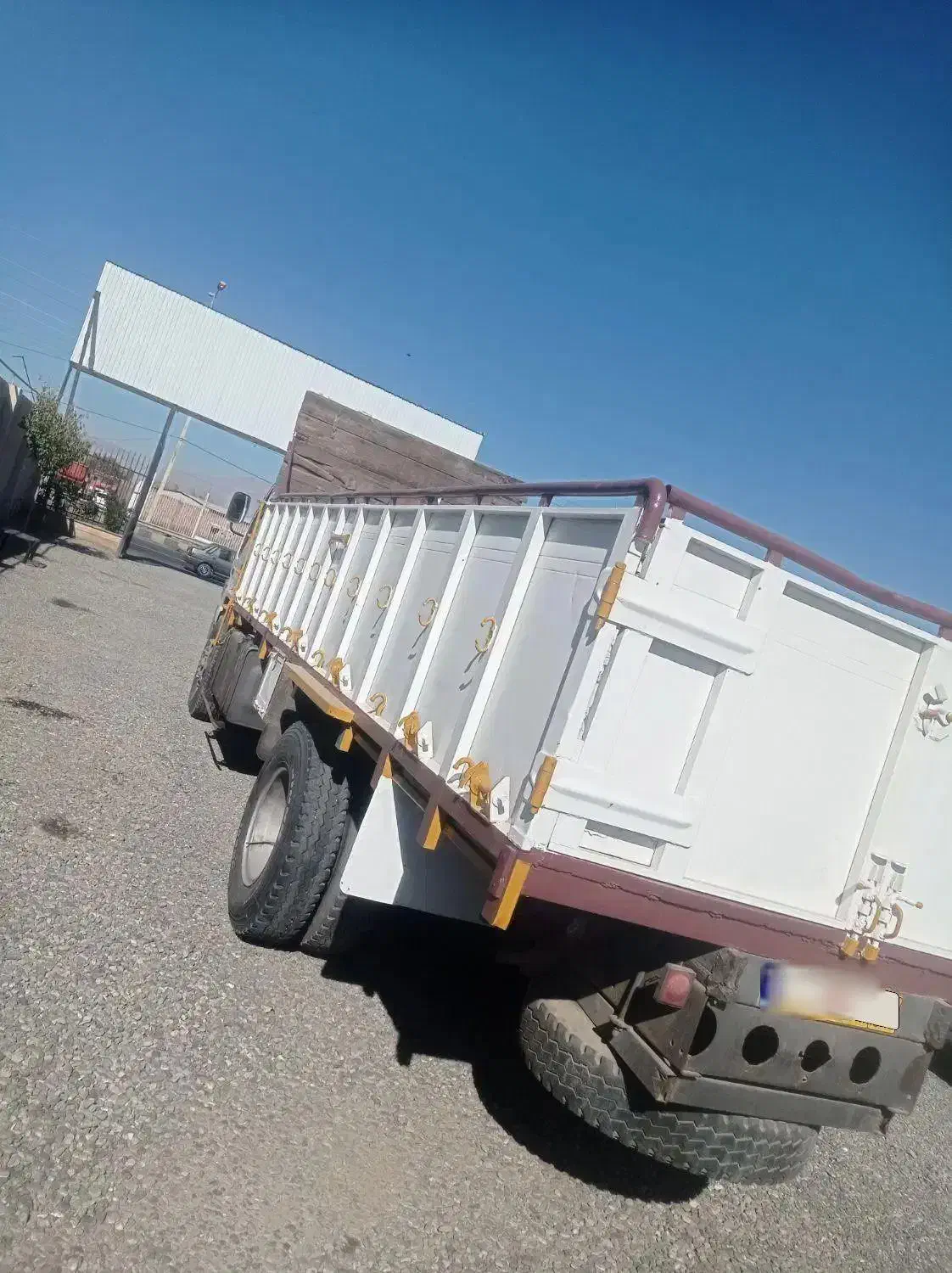 جک آراز ۱۱ تن بی رنگ|خودرو سنگین|خوی, |دیوار