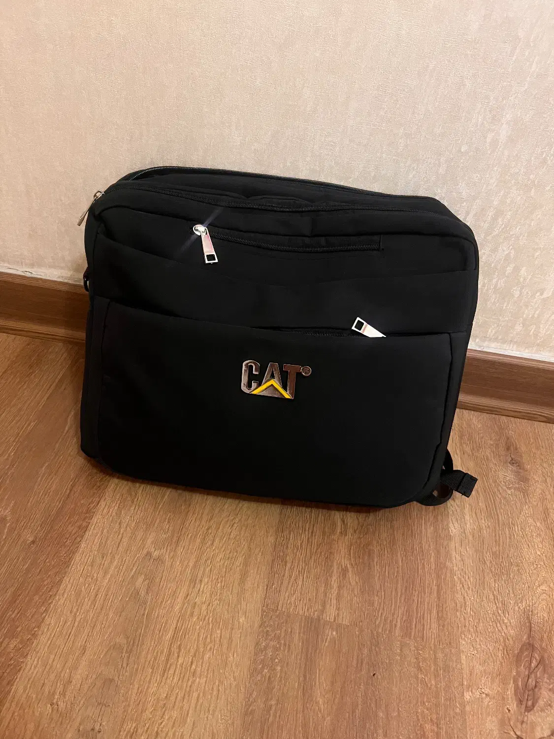 کیف لپ تاپ چندکاره cat اصل نو نو|کیف، کفش، کمربند|تهران, فردوس|دیوار