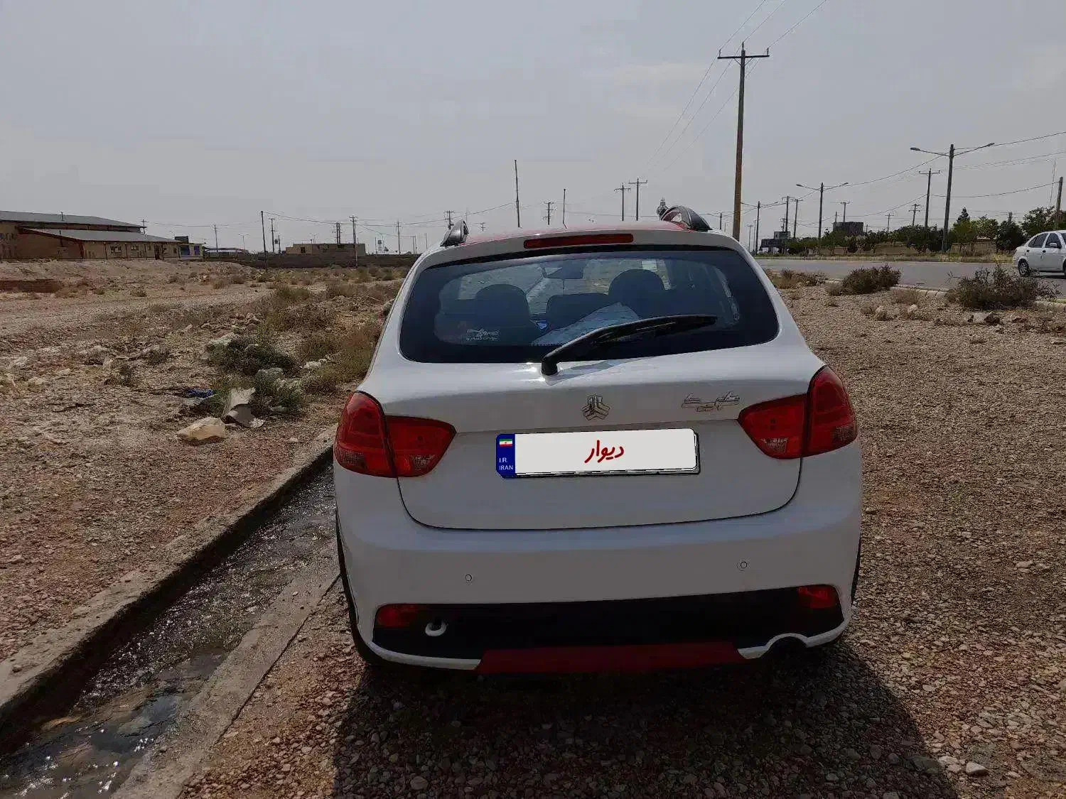 کوییک جی ایکس آر سفید قرمز|خودرو سواری و وانت|بومهن, |دیوار