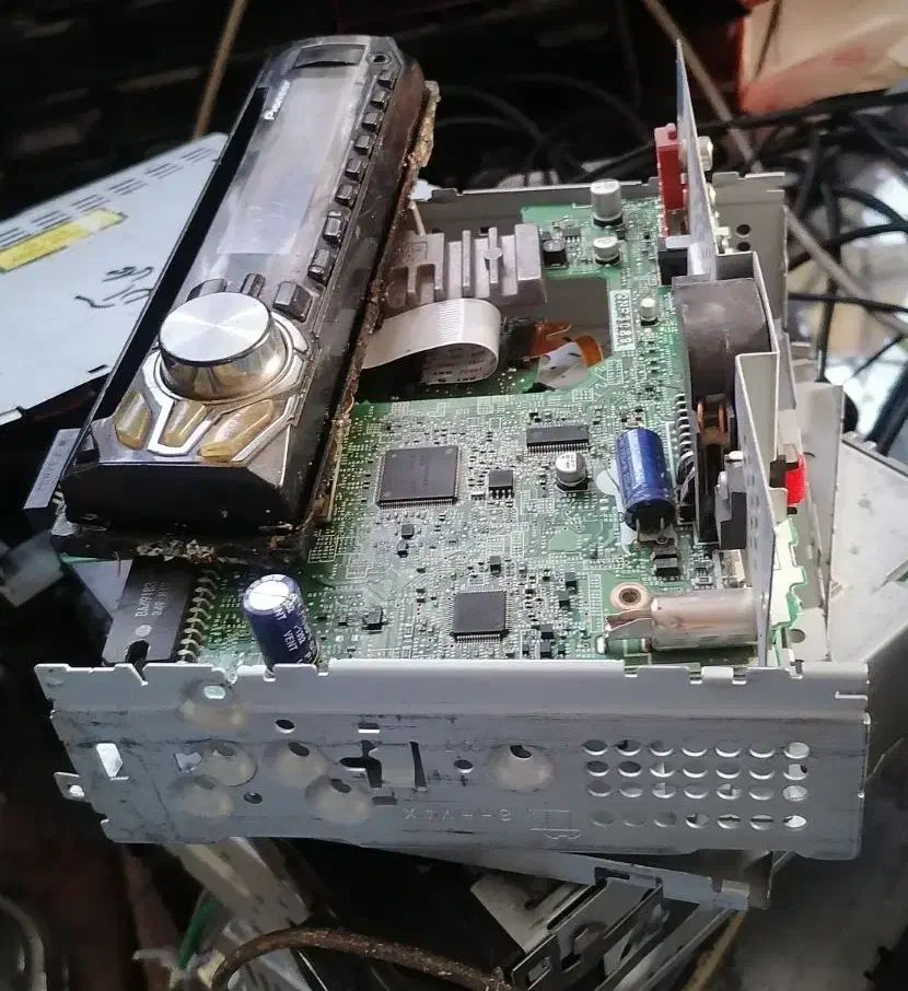 نصب برد فلشخور وبلوتوثی وتعمیر ظبط وبلنگو بقی|خدمات پیشه و مهارت|سبزوار, اسلام آباد|دیوار