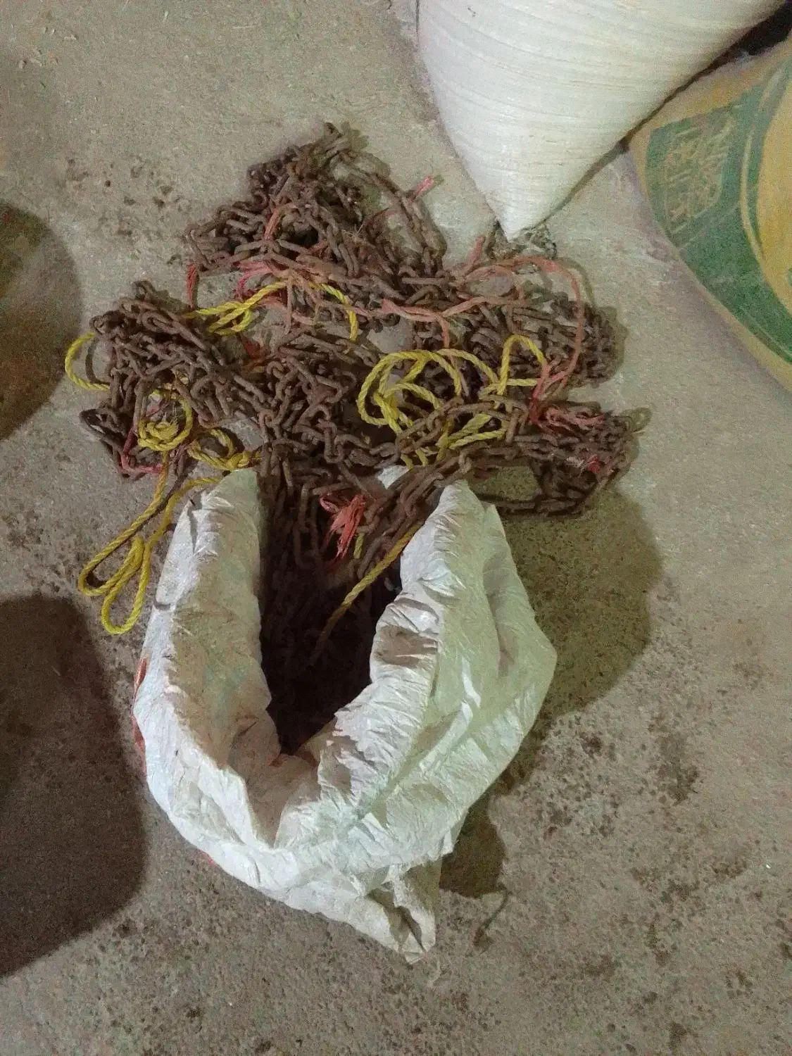 زنجیر چرخ نیساین|قطعات یدکی و لوازم جانبی|شیروان (خراسان), |دیوار