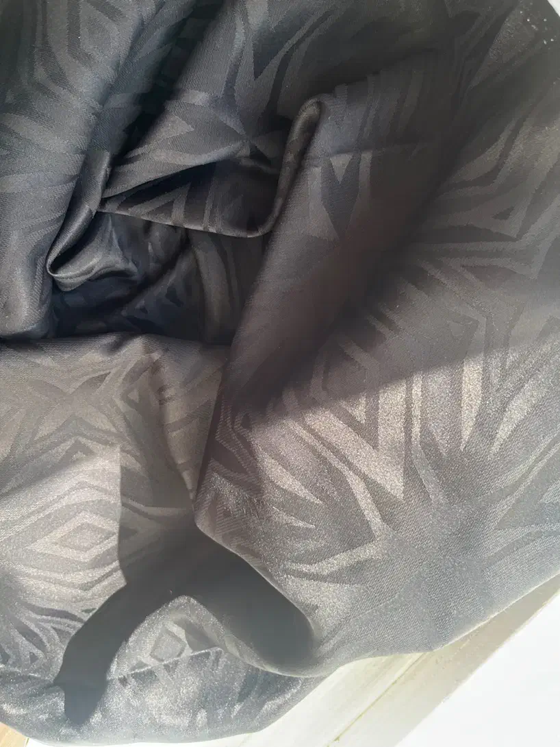 چادر مشکی|لباس|تبریز, |دیوار